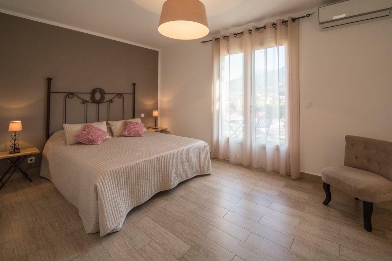 Casa Eva Maria Bed & Breakfast Patrimonio Bagian luar foto